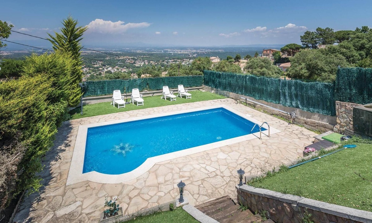 Macanet de la Selva House | Awesome home in Macanet de la Selva