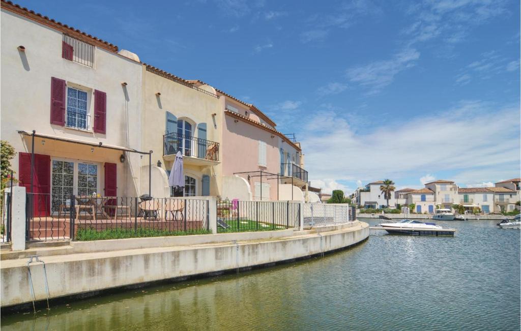 Aigues-Mortes House | Awesome home in Aigues-Mortes with 3 Bedrooms and WiFi