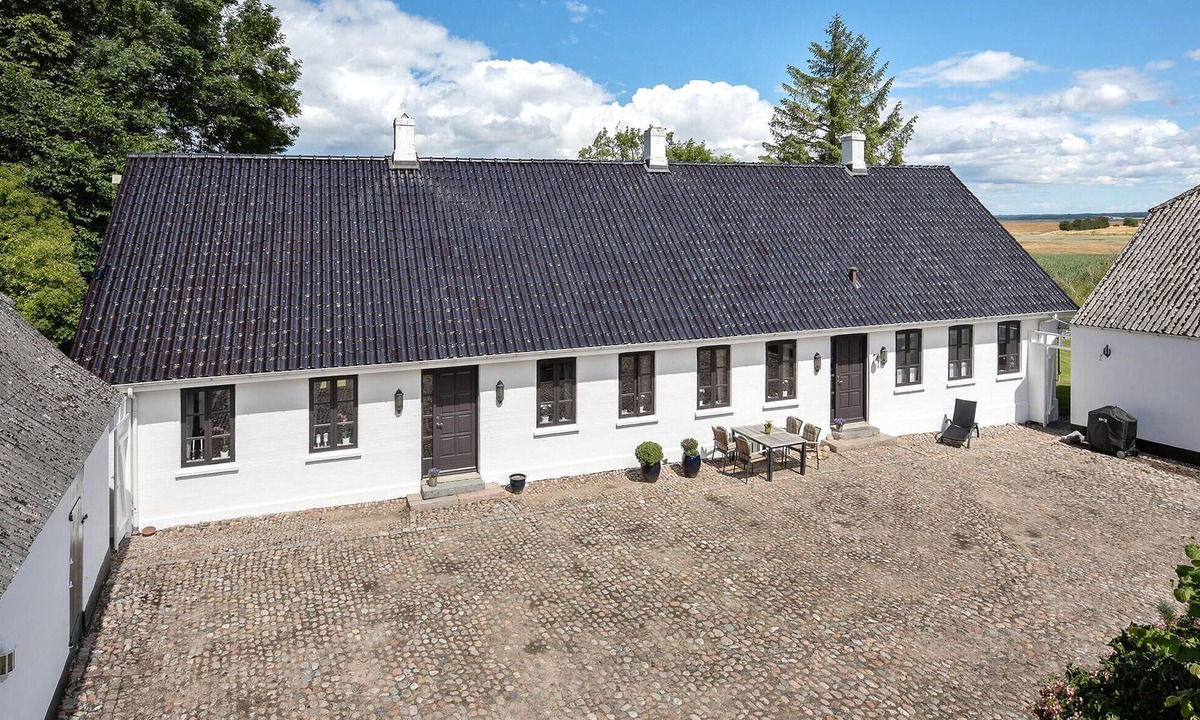 Bago House | Awesome home in Assens with kitchen