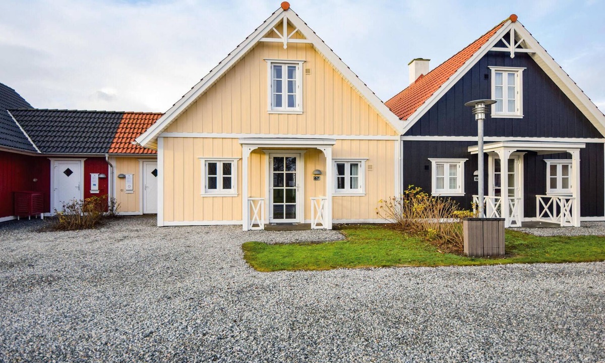Blavand Strand House | Awesome home in Blåvand with sauna