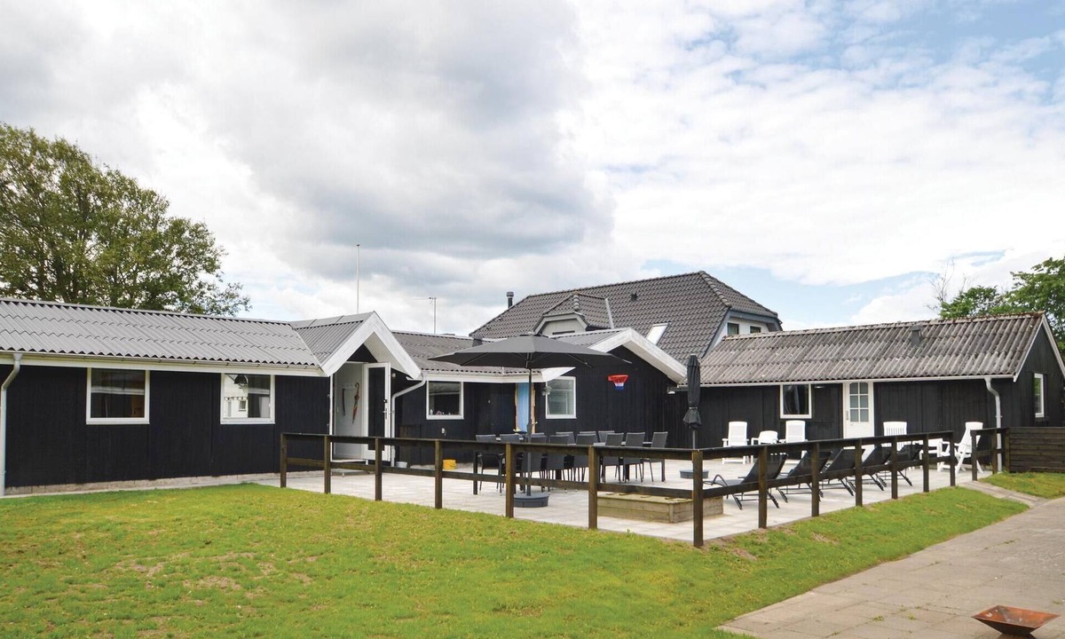 Blokhus House | Awesome home in Blokhus with sauna