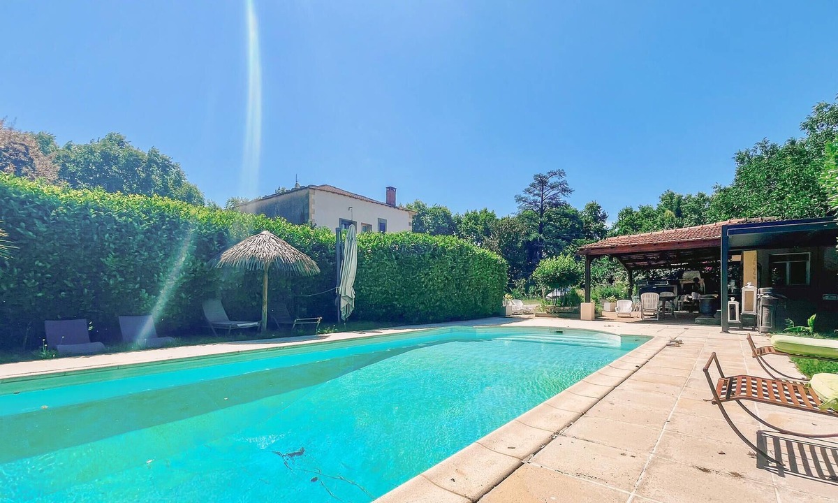 Connaux House | Awesome home in Connaux