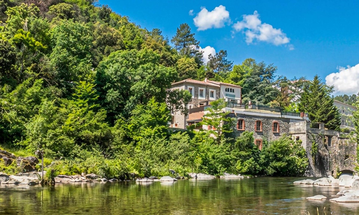 Corbes House | Awesome home in Corbès with private swimming pool, can be inside or outside