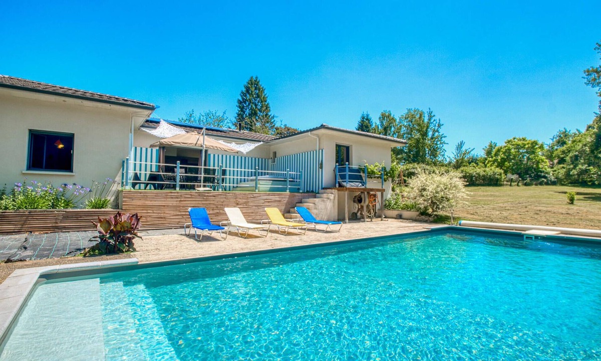 Coursac House | Awesome home in Coursac