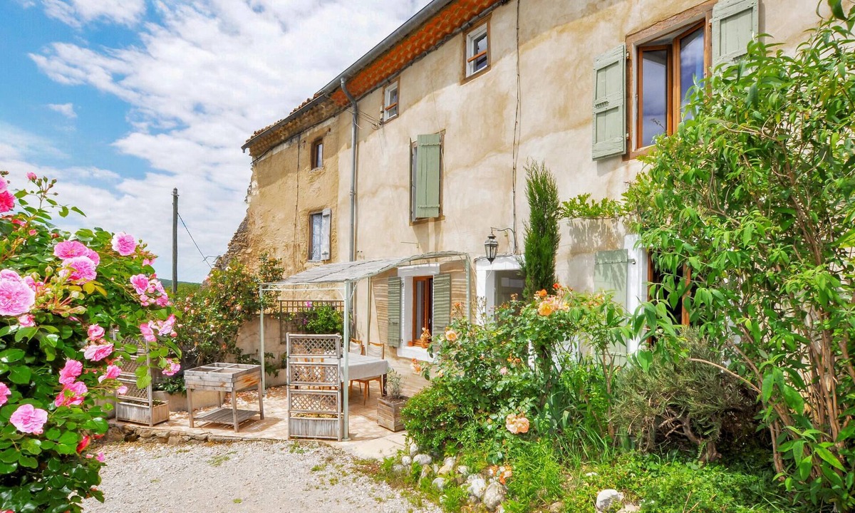 Dun House | Awesome home in Dun with WiFi