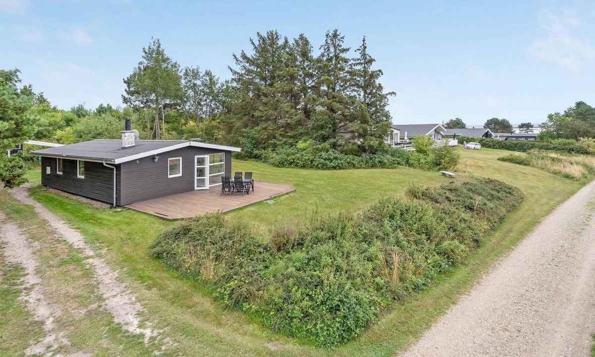 Øer Strand House | Awesome home in Ebeltoft with house sea view