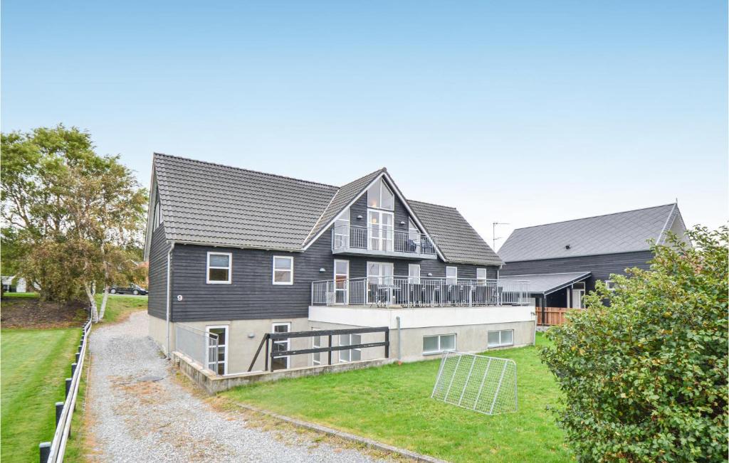 Vibæk Strand House | Awesome Home In Ebeltoft With Sauna
