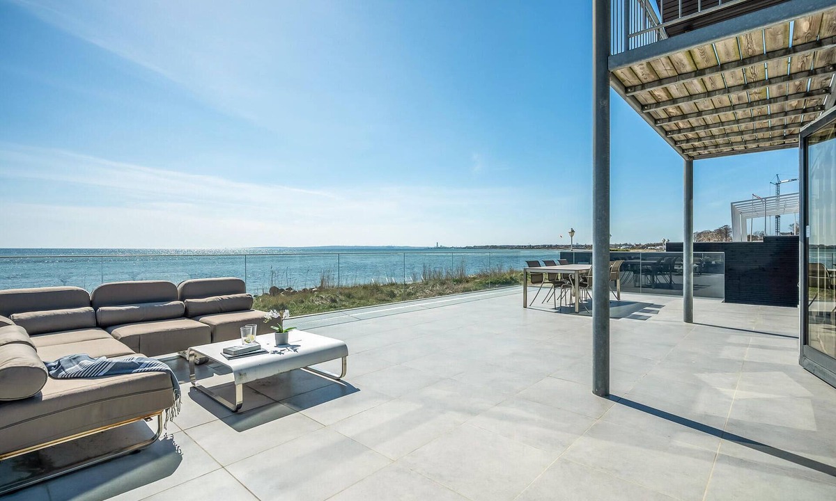 Lystrup House | Awesome home in Egå with kitchen