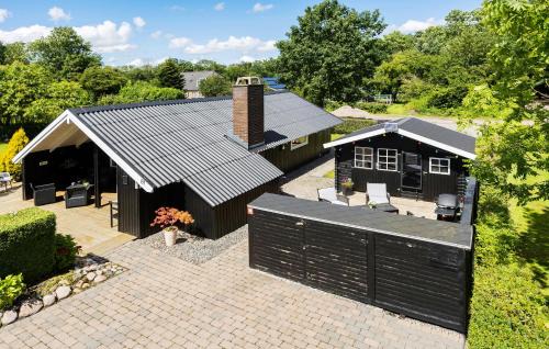 Rendbjerg House | Awesome Home In Egernsund With Kitchen