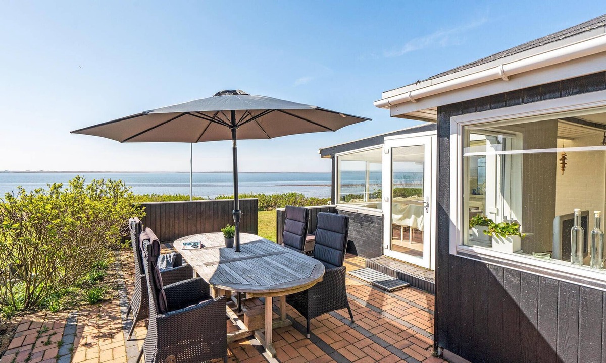 Hjerting House | Awesome home in Esbjerg V with house sea view