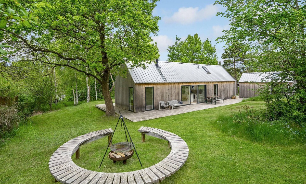 Faarevejle House | Awesome home in Fårevejle with kitchen