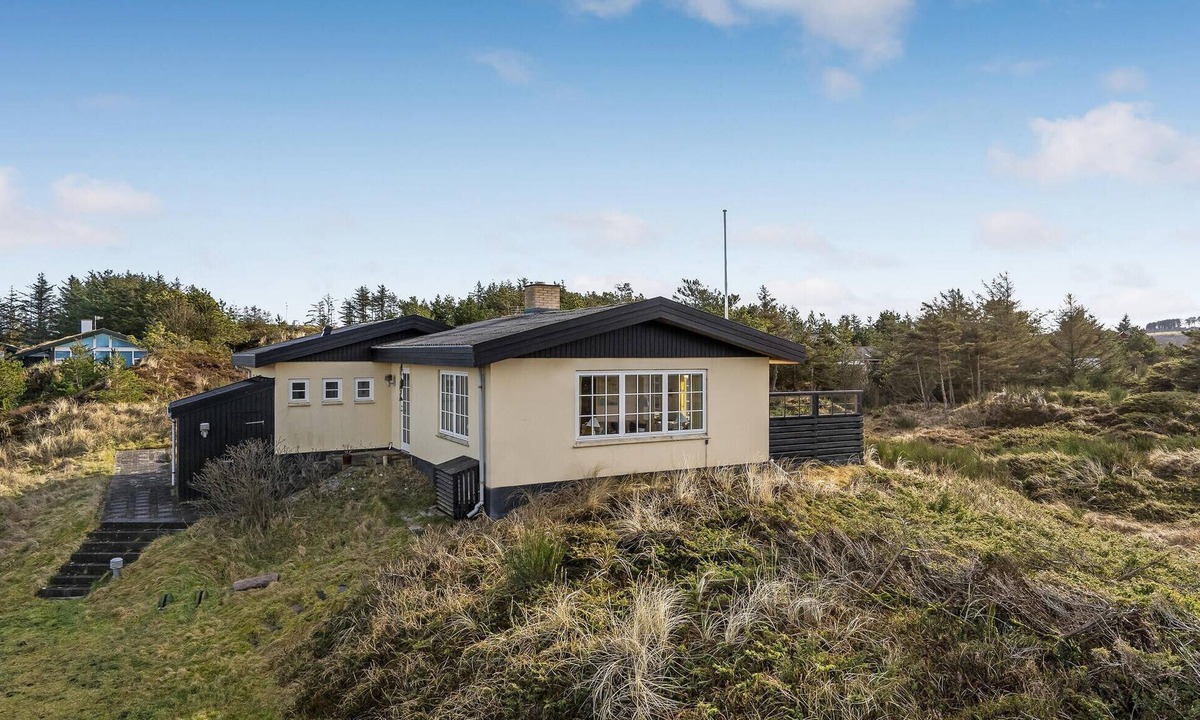 Slette Strand House | Awesome home in Fjerritslev with WiFi