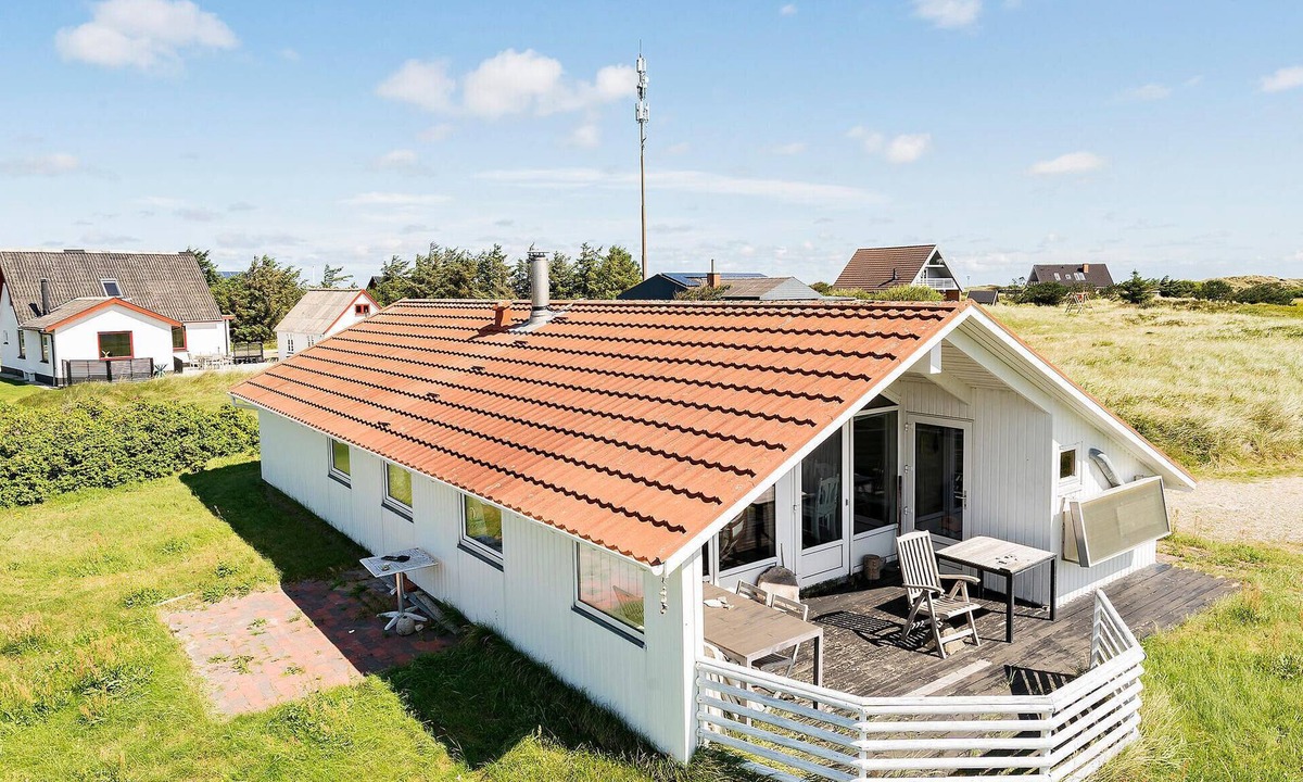 Lild Strand House | Awesome home in Frøstrup with sauna