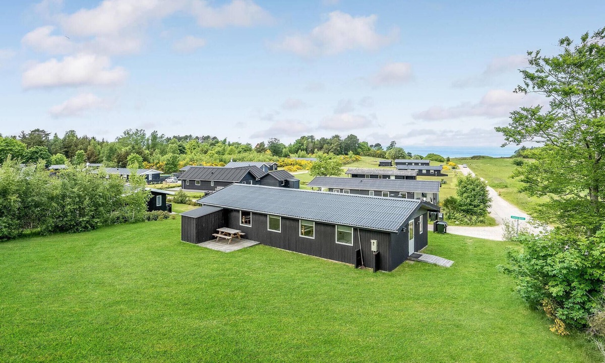 Bønnerup Strand House | Awesome home in Glesborg with WiFi