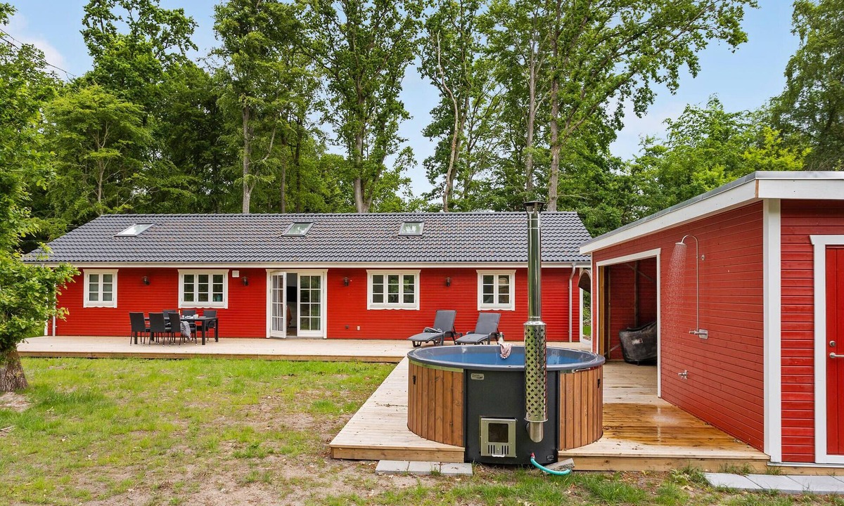 Fjellerup House | Awesome home in Glesborg with sauna