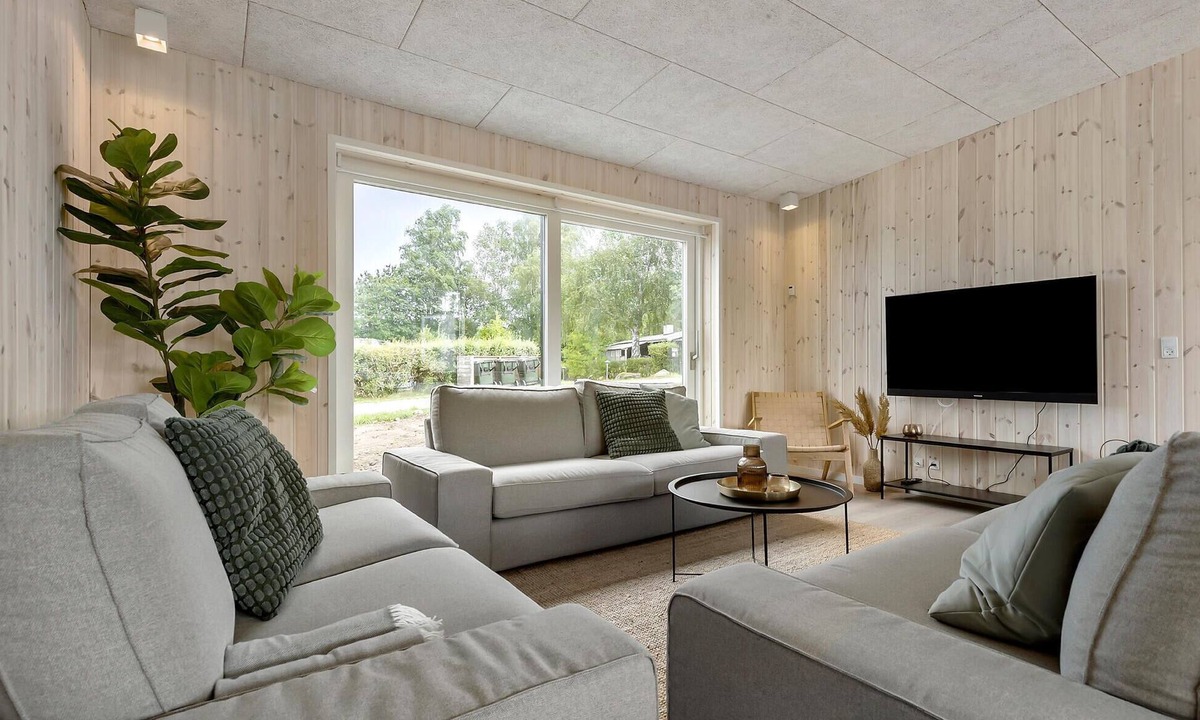 Bønnerup Strand House | Awesome home in Glesborg with sauna