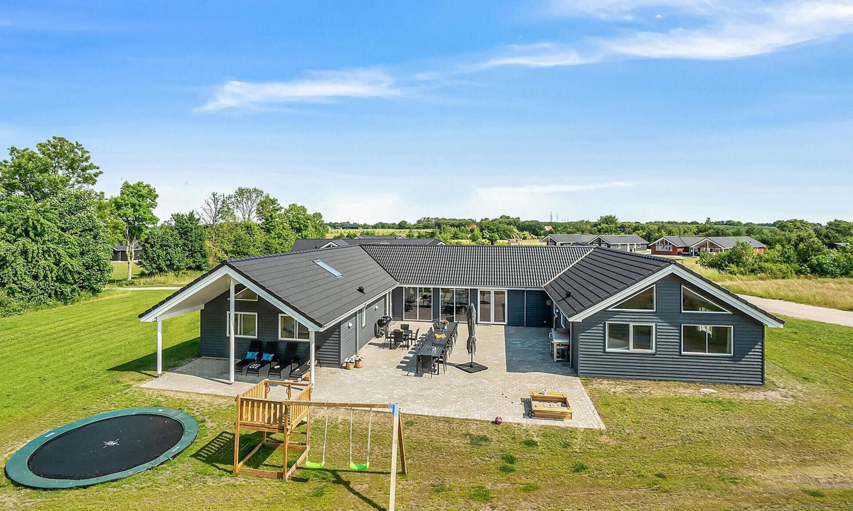 Grenaa House | Awesome home in Grenaa with sauna