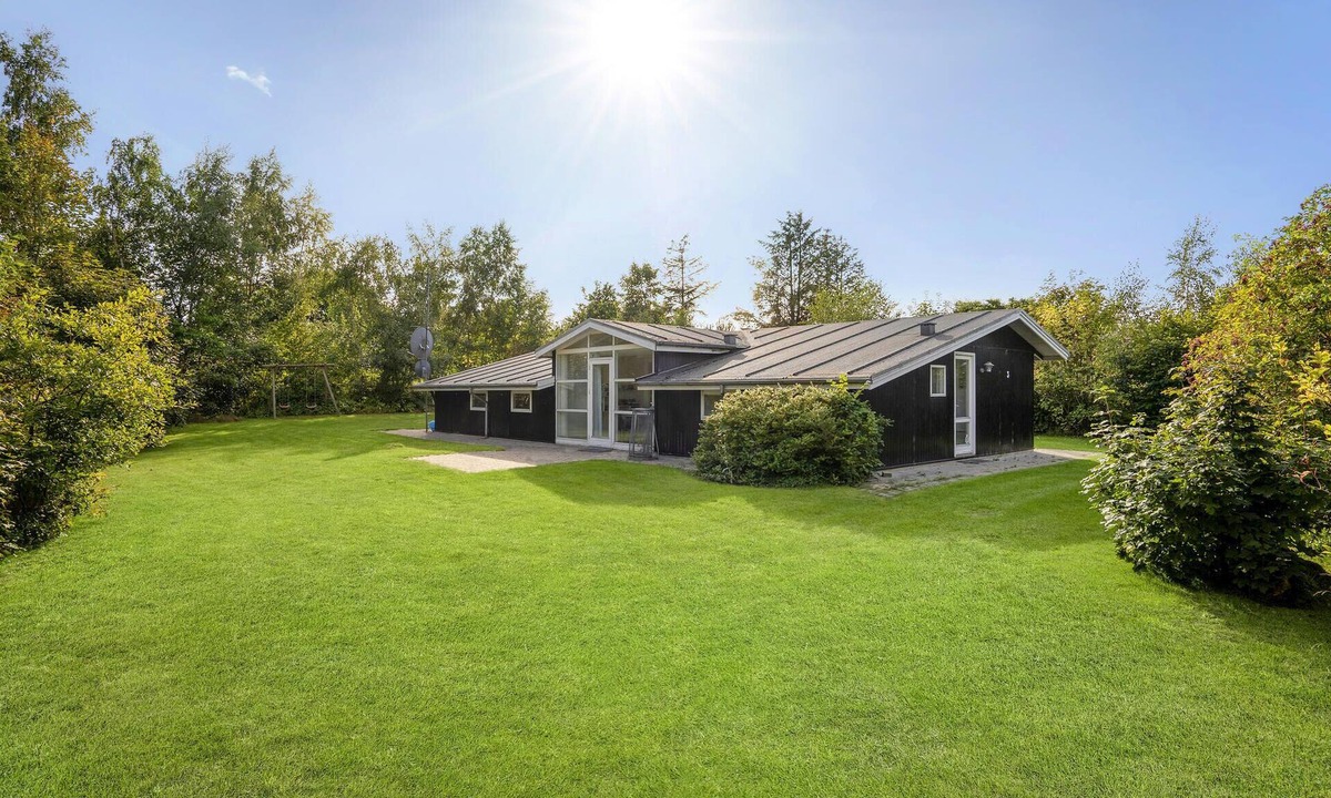 Grenaa House | Awesome home in Grenaa with sauna