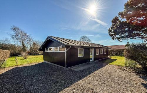 Hejsager Strand House | Awesome Home In Haderslev With Wifi
