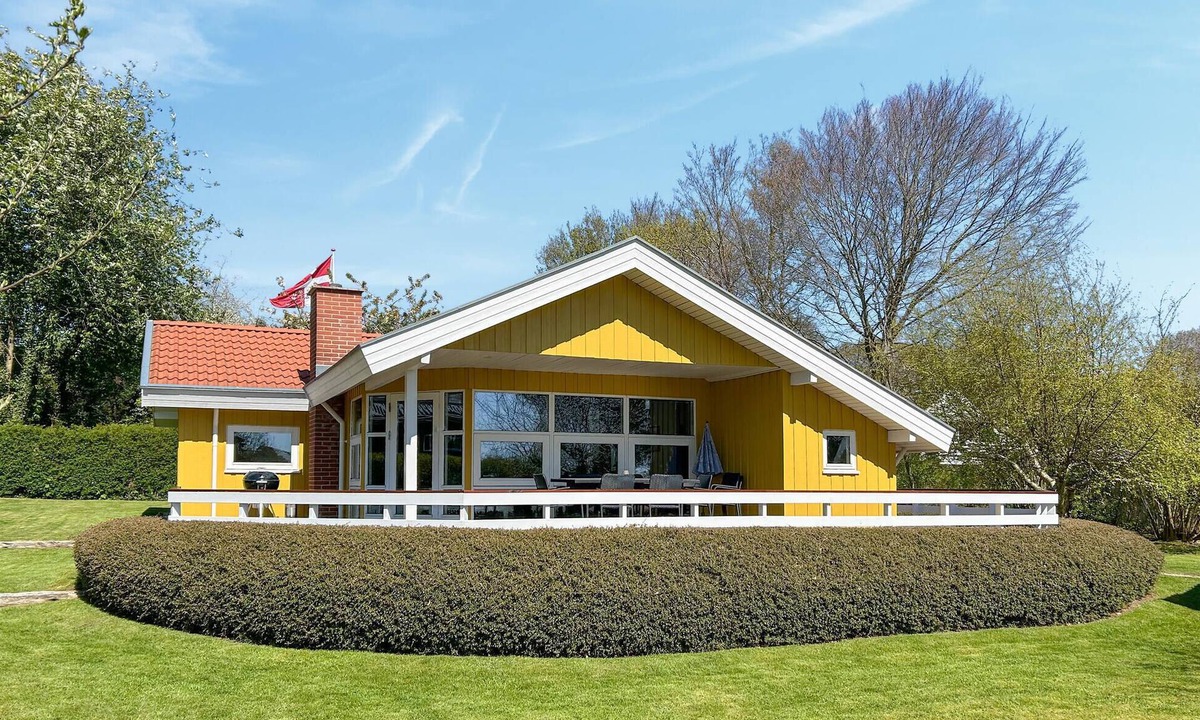 Hejlsminde Strand House | Awesome home in Hejls with sauna