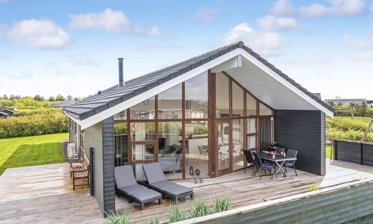 Falen House | Awesome home in Hemmet with sauna