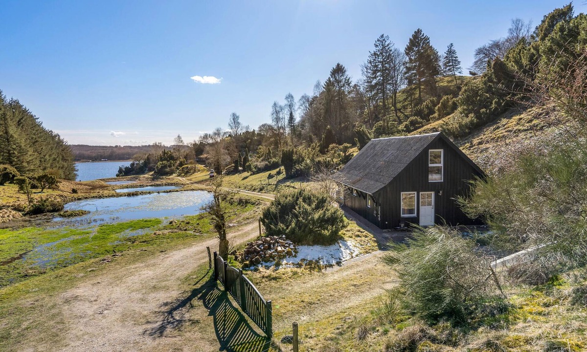 Hobro House | Awesome home in Hobro with kitchen