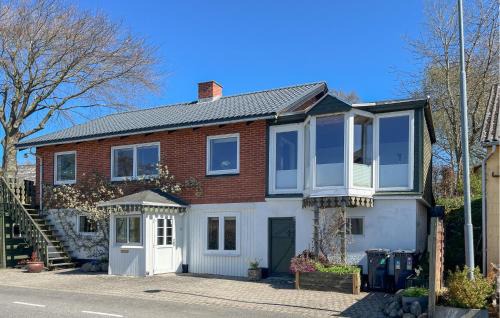 Hobro House | Awesome Home In Hobro With Wifi