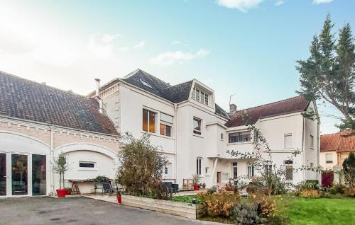 Huby-Saint-Leu House | Awesome Home In Huby Saint Leu With Wifi