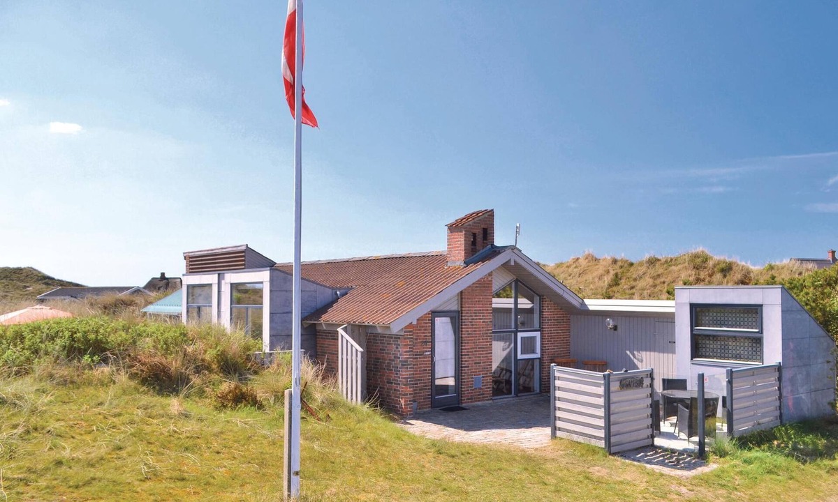 Haurvig House | Awesome home in Hvide Sande with sauna