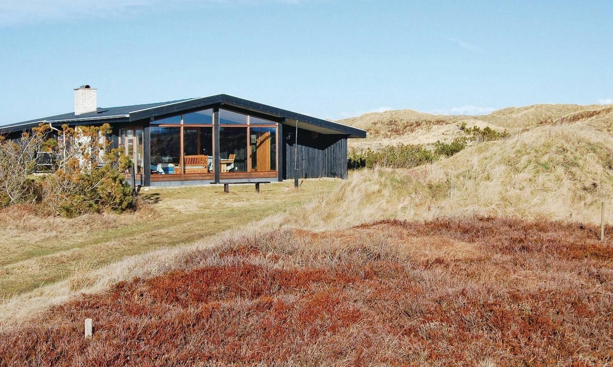 Argab House | Awesome home in Hvide Sande with WiFi