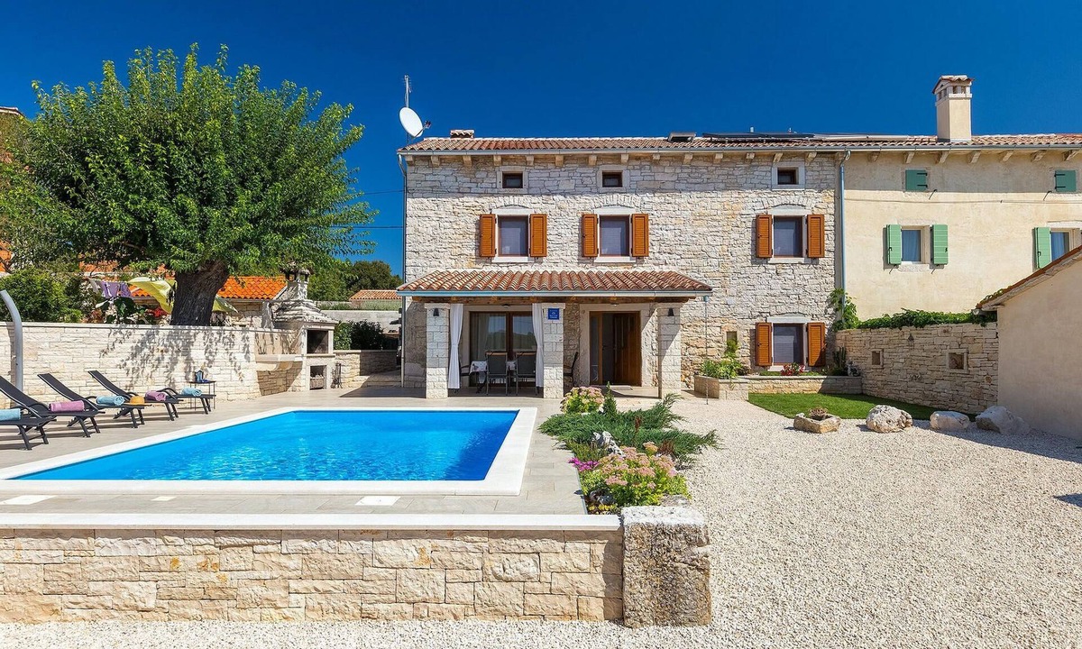 Kurili House | Awesome home in Kanfanar