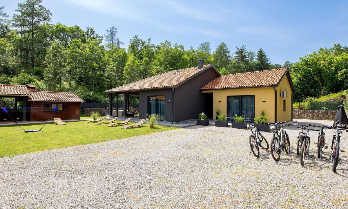 Klana House | Awesome home in Klana with sauna