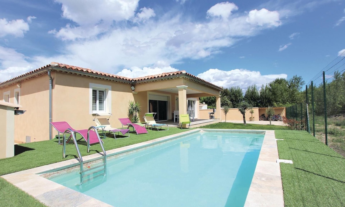 Monteux House | Awesome home in Monteux