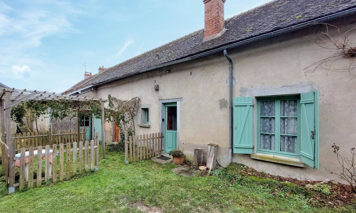 Montliard House | Awesome home in MONTLIARD with WiFi