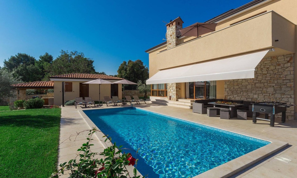 Tar House | Awesome home in Novigrad