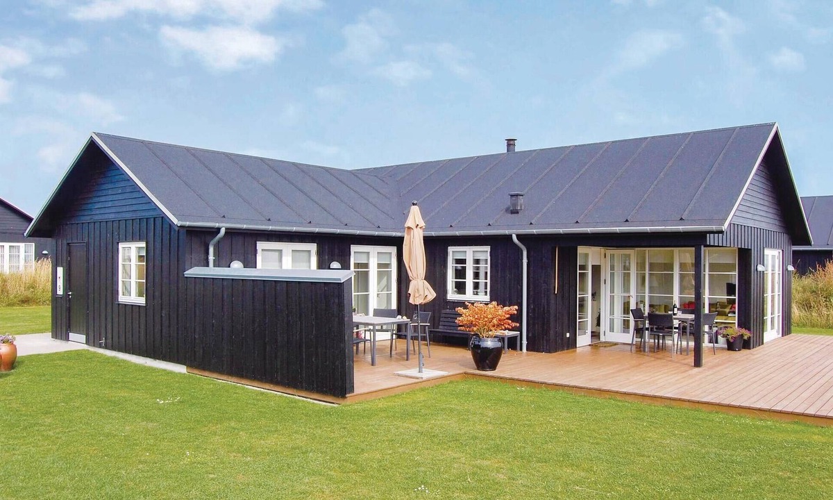 Nysted House | Awesome home in Nysted with sauna