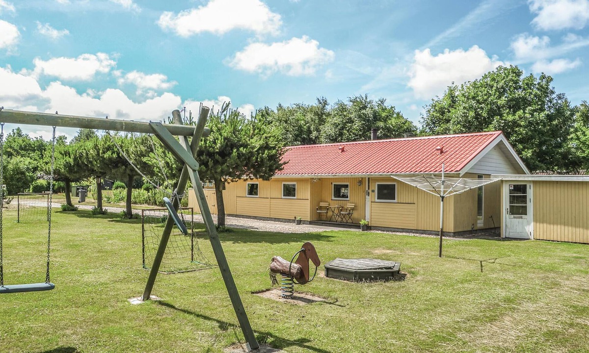 Jegum House | Awesome home in Oksbøl with sauna