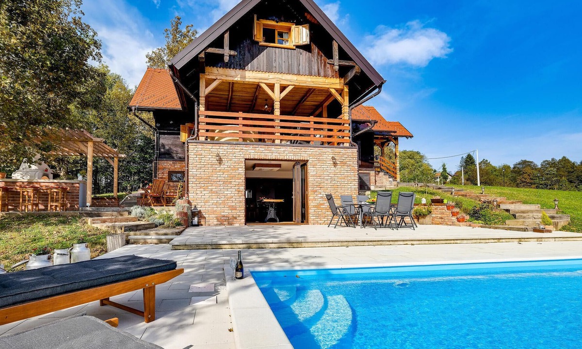 Pisarovina House | Awesome home in Pisarovina