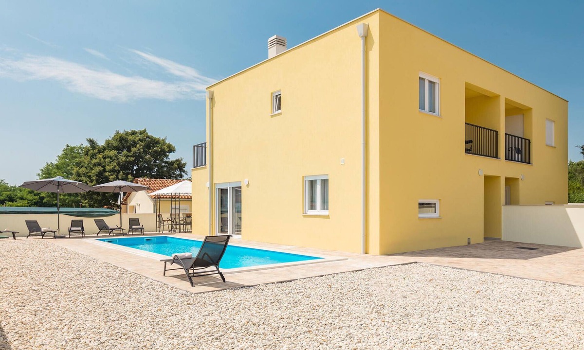 Gulici House | Awesome home in Porec