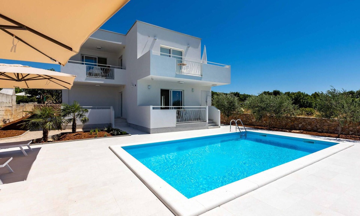 Punat House | Awesome home in Punat