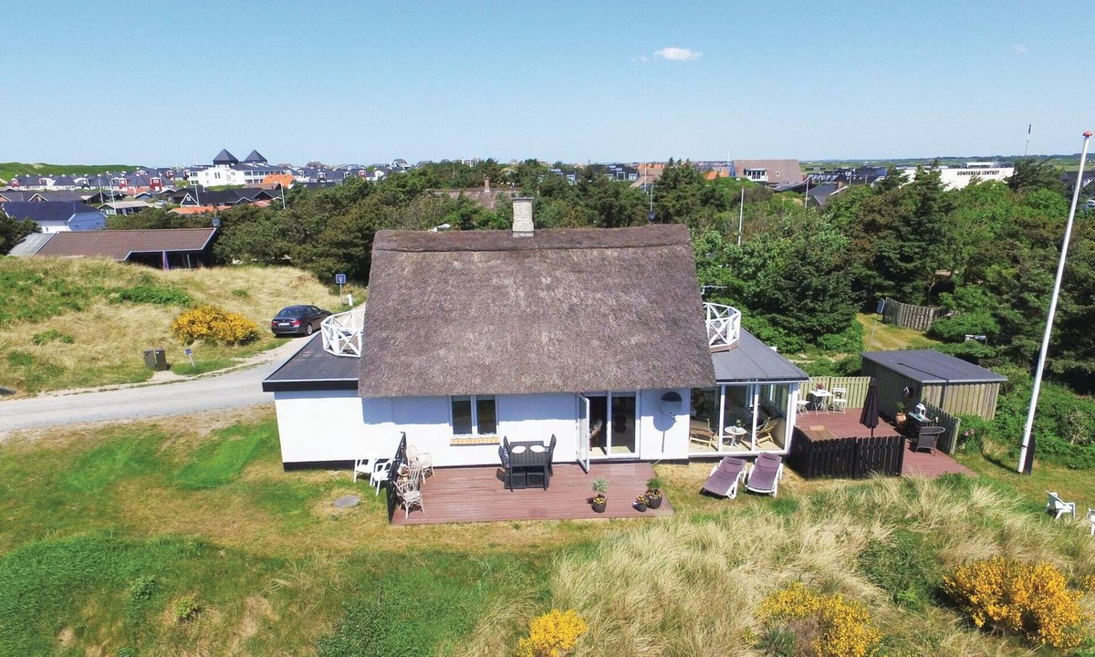 Sondervig House | Awesome home in Ringkøbing with sauna