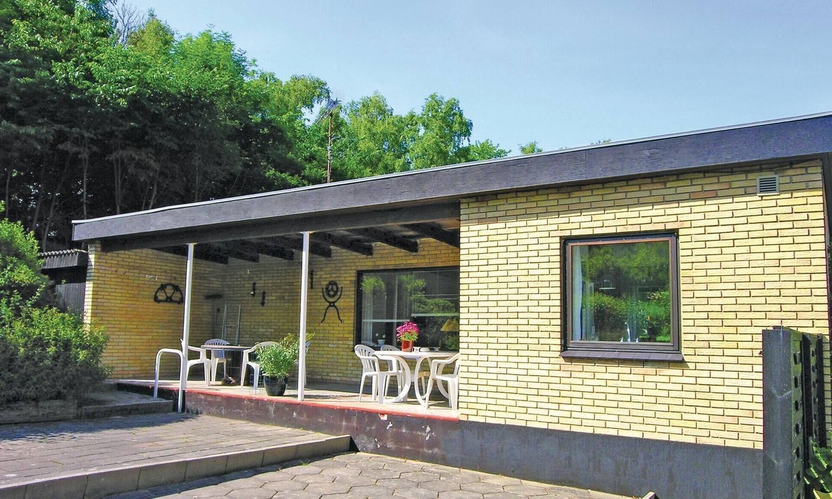 Ronne House | Awesome home in Rønne with WiFi