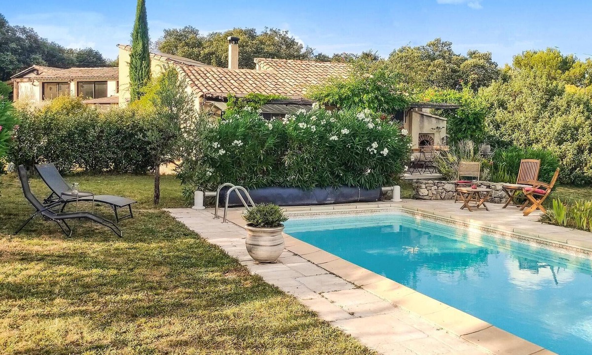 Roussas House | Awesome home in Roussas with kitchen