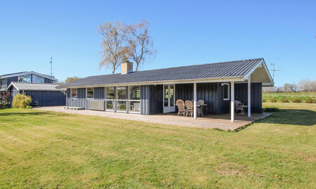 Langemark House | Awesome home in Samsø