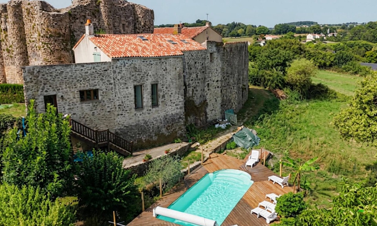 Sevremont House | Awesome home in Sevremont
