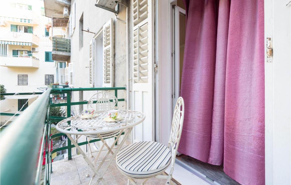 Bacvice Apartment | Awesome home in Split with WiFi and 2 Bedrooms
