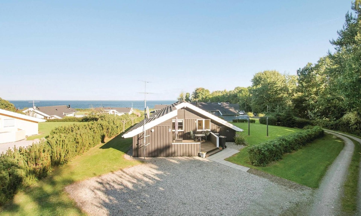 Mommark Strand House | Awesome home in Sydals with sauna