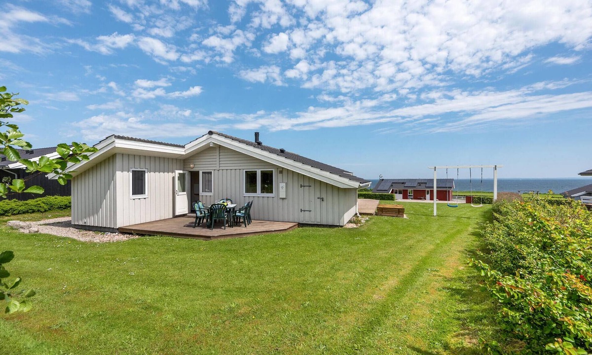 Mommark Strand House | Awesome home in Sydals with kitchen