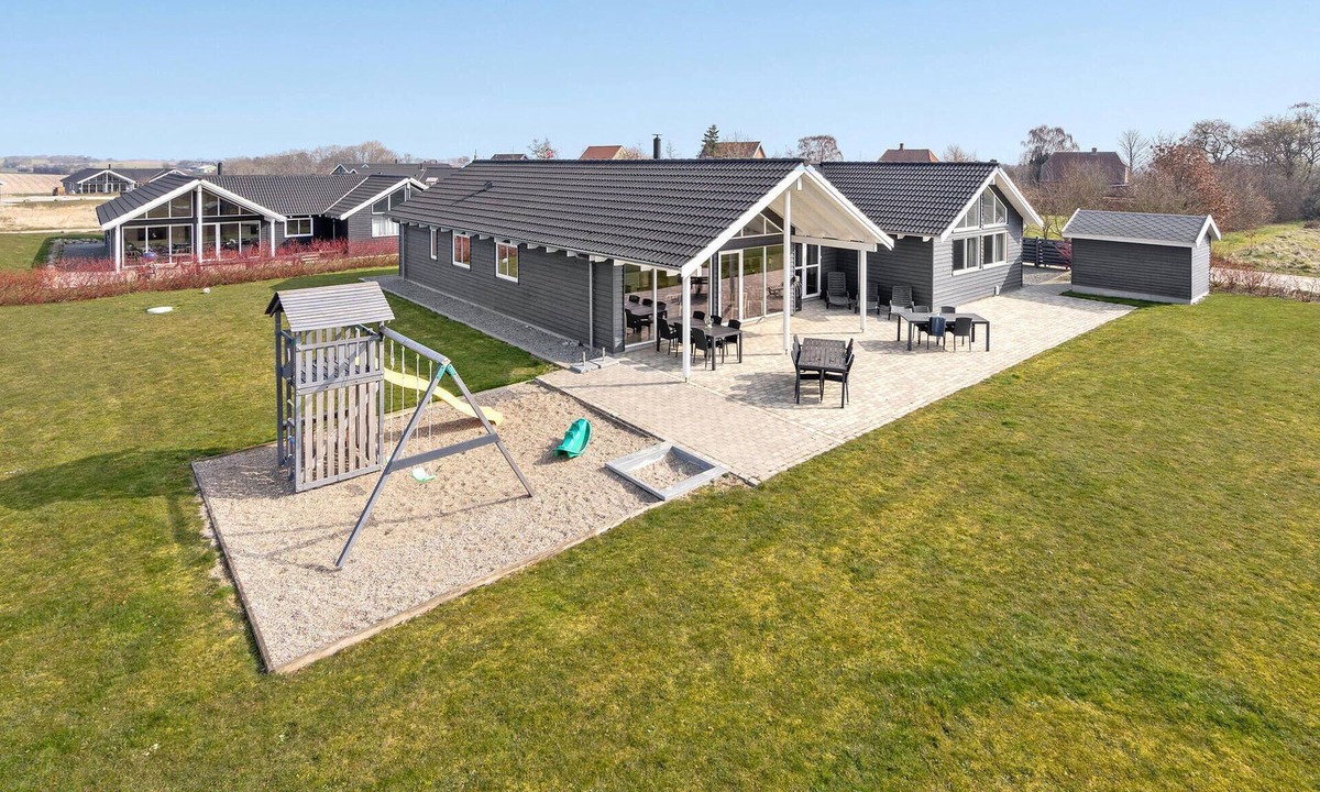 Høruphav House | Awesome home in Sydals with kitchen