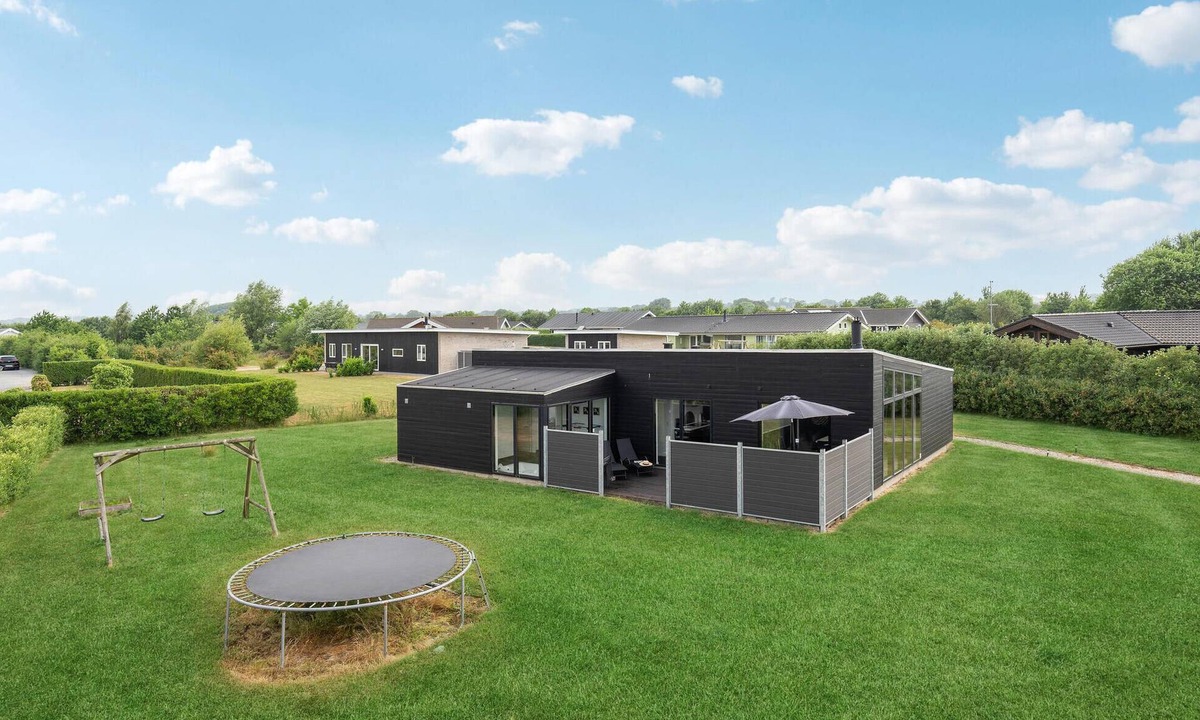 Skovmose House | Awesome home in Sydals with sauna